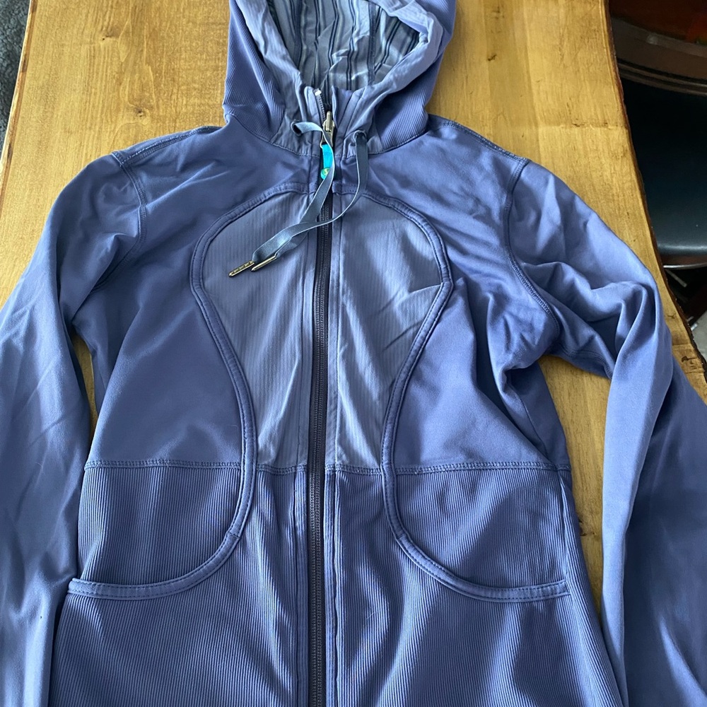 Lululemon light jacket size 6